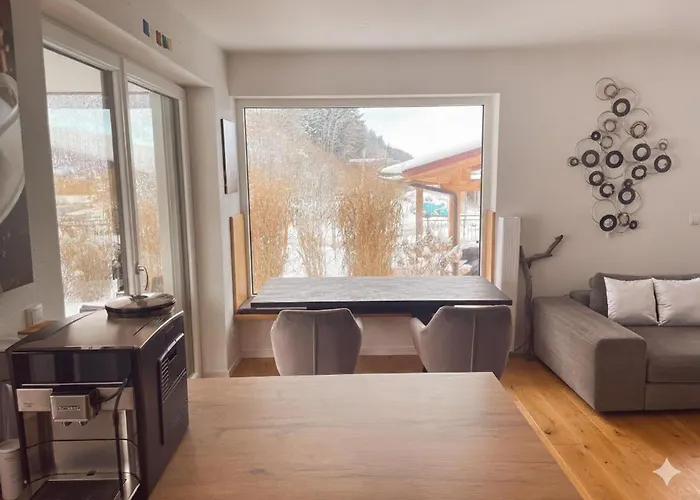 Moderne Mit Alpenblick In Chiemseenaehe Apartmán